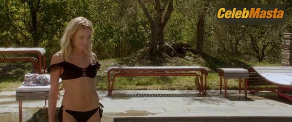 Natasha Henstridge Photos from House Red photo 17