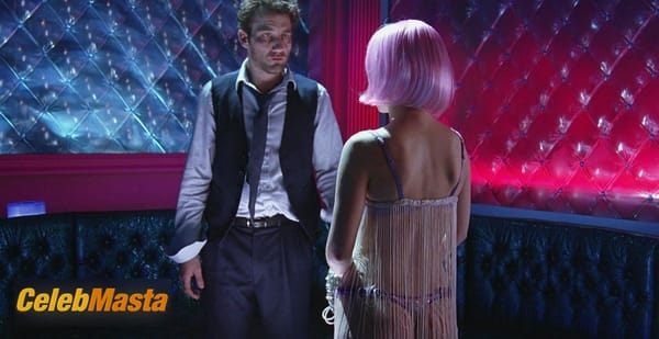 Natalie Portman Scene Photos Gallery from Closer photo 11