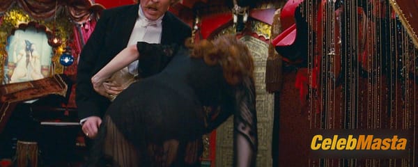 Nicole Kidman Photo Gallery from Moulin Rouge! photo 7