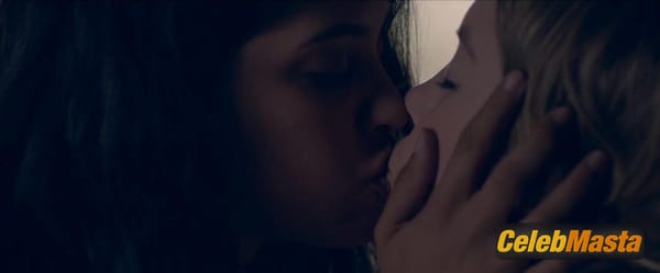 Otmara Marrero Scene Photos Gallery from Clementine photo 6