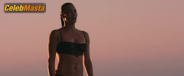 Paula Patton Photos from Traffik photo 10