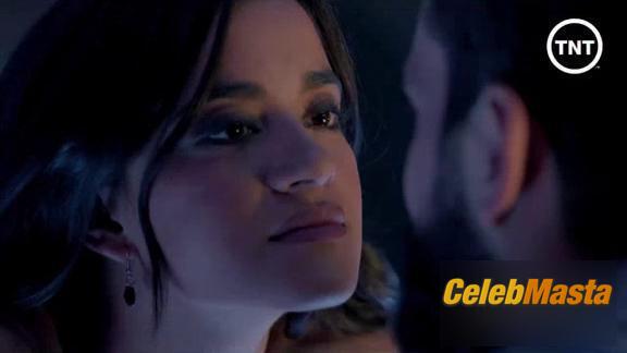 Paulina Gaitan Photo Gallery from Senorita Polvora photo 14