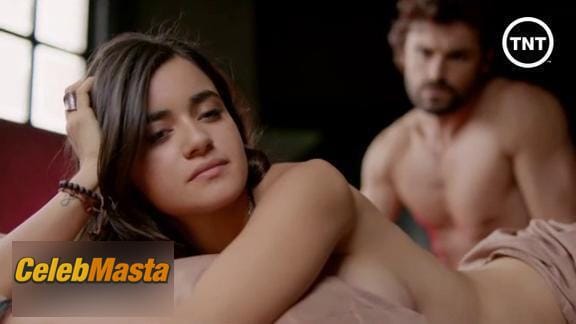 Paulina Gaitan Photo Gallery from Senorita Polvora photo 27