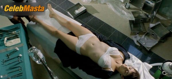 Penelope Cruz Scene Photos Gallery from Don’t Move photo 20