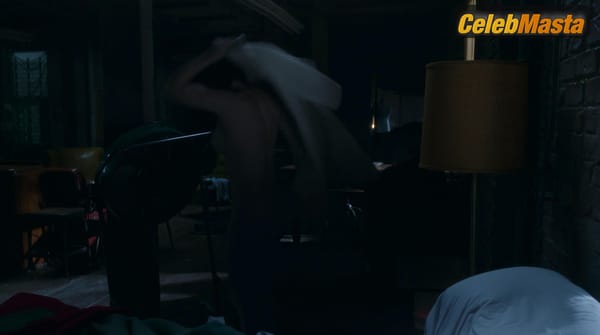 Rachel Brosnahan Photo Gallery from The Marvelous Mrs. Maisel photo 8