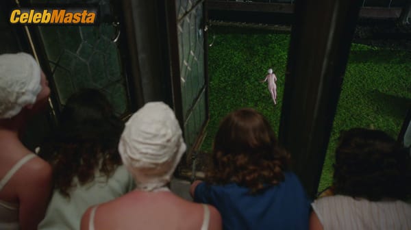 Rachel Brosnahan Photo Gallery from The Marvelous Mrs. Maisel photo 38