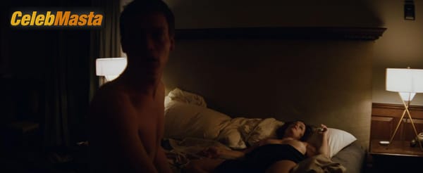 Riley Keough Photo Gallery from Welcome The Stranger photo 6