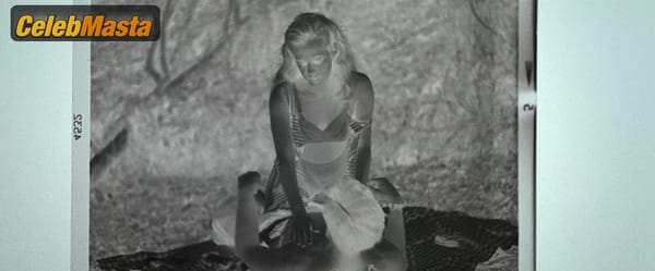 Riley Keough Photos from The Devil All The Time photo 9