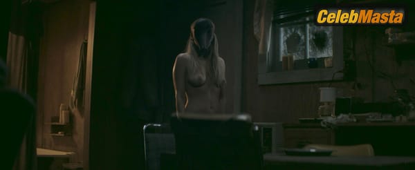 Riley Keough Photos from Hold The Dark photo 3