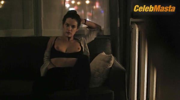 Riley Keough Scene Photos Gallery from The Girlfriend Experience photo 109