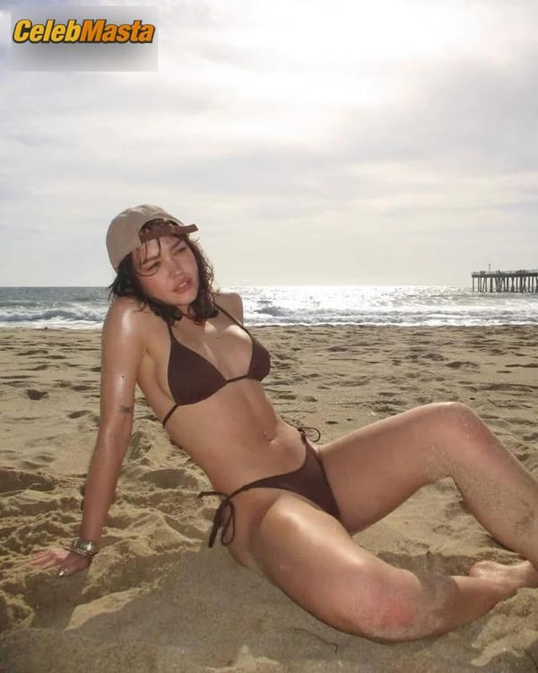 Sadie Stanley Scene Photos Gallery from Beach Babes photo 9