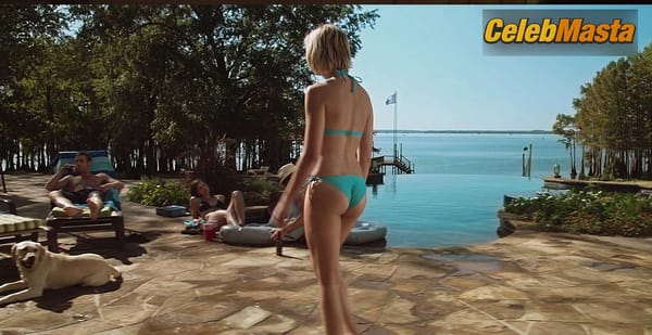 Sara Paxton Photos from Shark Night 3d photo 26