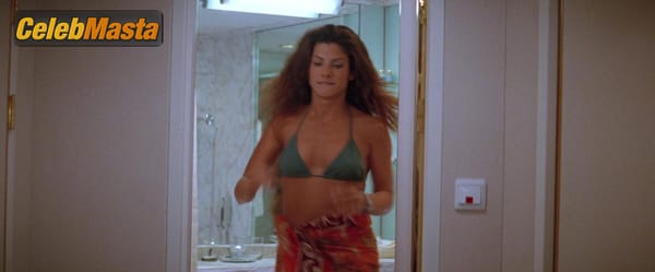 Sandra Bullock Photos from Speed 2 Cruise Control photo 1