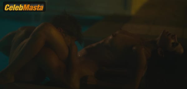Photo Gallery: Sarah Shahi in Sex/life photo 86