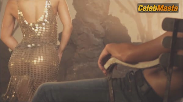 Photo Gallery: Shakira in Gypsy photo 36