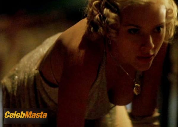 Scarlett Johansson Photo Gallery from A Good Woman photo 9