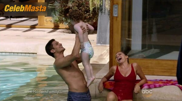 Sofia Vergara Photos from Modern Family photo 20