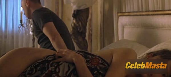 Sophie Marceau Photo Set from The World Is Not Enough photo 5