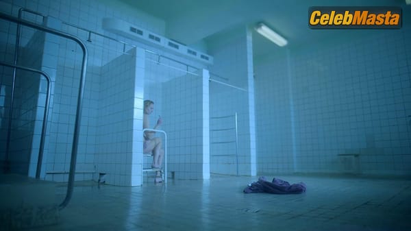 Photo Gallery: Sophie Turner in Survive photo 8
