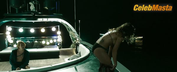 Photo Gallery: Teresa Palmer in Point Break photo 6