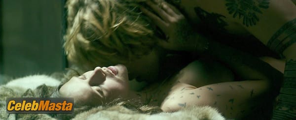 Photo Gallery: Teresa Palmer in Point Break photo 7