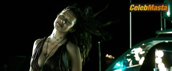 Photo Gallery: Teresa Palmer in Point Break photo 8