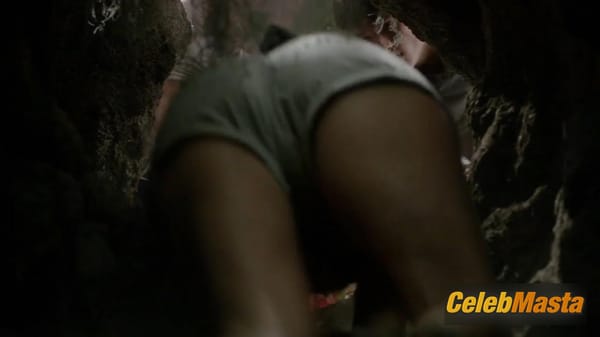 Photo Gallery: Vanessa Hudgens in Journey 2 The Mysterious Island photo 62
