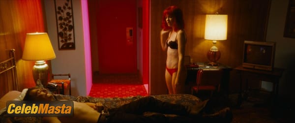 Photo Gallery: Willa Fitzgerald in Strange Darling photo 13