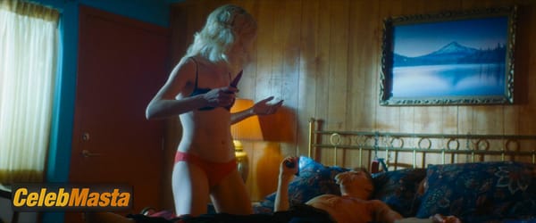 Photo Gallery: Willa Fitzgerald in Strange Darling photo 22