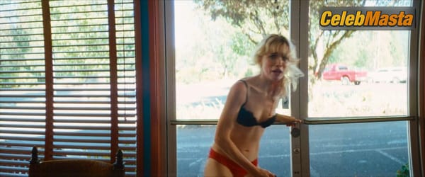 Photo Gallery: Willa Fitzgerald in Strange Darling photo 25