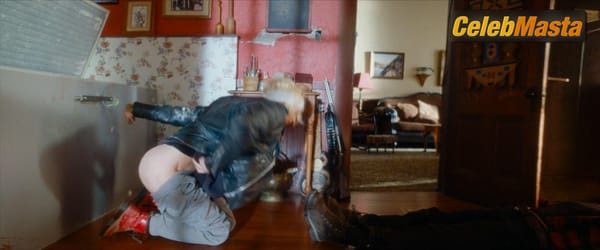 Photo Gallery: Willa Fitzgerald in Strange Darling photo 27