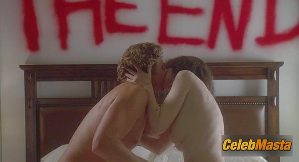 Photo Gallery: Winona Ryder in Sex And Death 101 photo 7