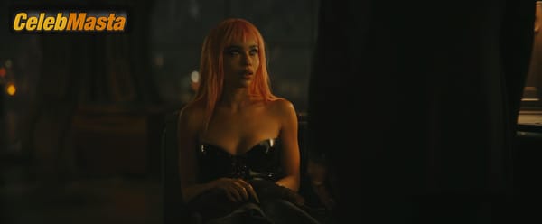 Zoe Kravitz Photo Collection from The Batman photo 13