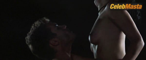 Photo Gallery: Zoe Kravitz in Vincent N Roxxy photo 5