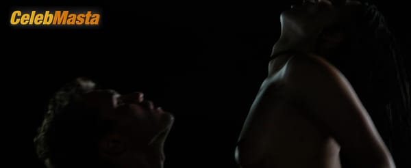 Photo Gallery: Zoe Kravitz in Vincent N Roxxy photo 12
