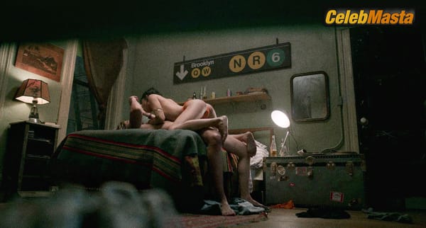 Zoe Kravitz Photos from Caught Stealing photo 28