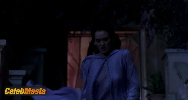 Photo Gallery: Winona Ryder in Dracula photo 4