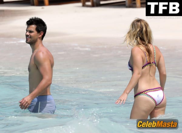 Billie Lourd Tits And Ass In A Bikini On The Beach In St Barts photo 7