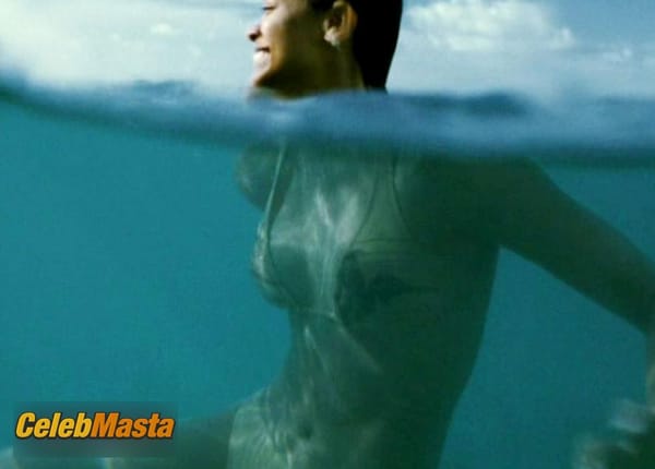 Zoe Saldana Photo Set from Haven photo 23