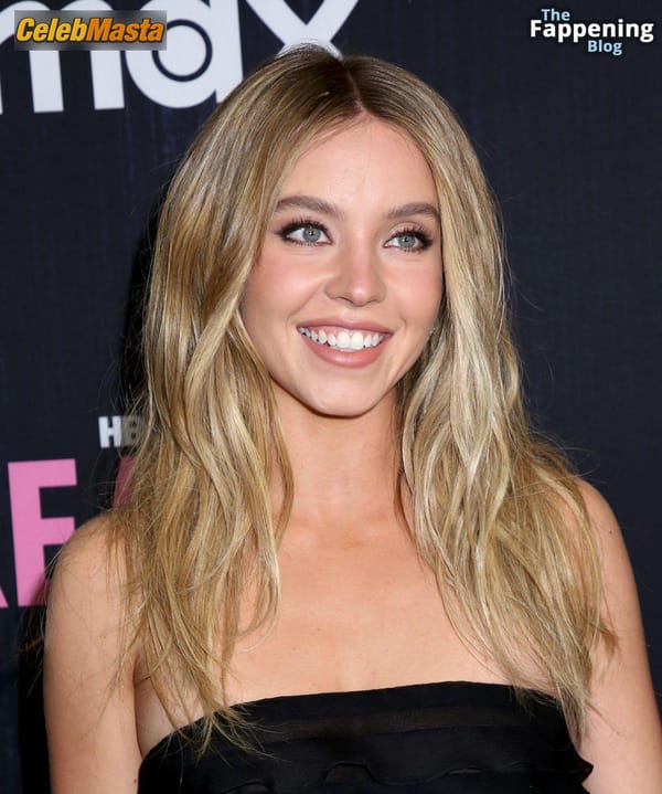 Sydney Sweeney See Through Dress at the Reality Premiere, New York photo 28
