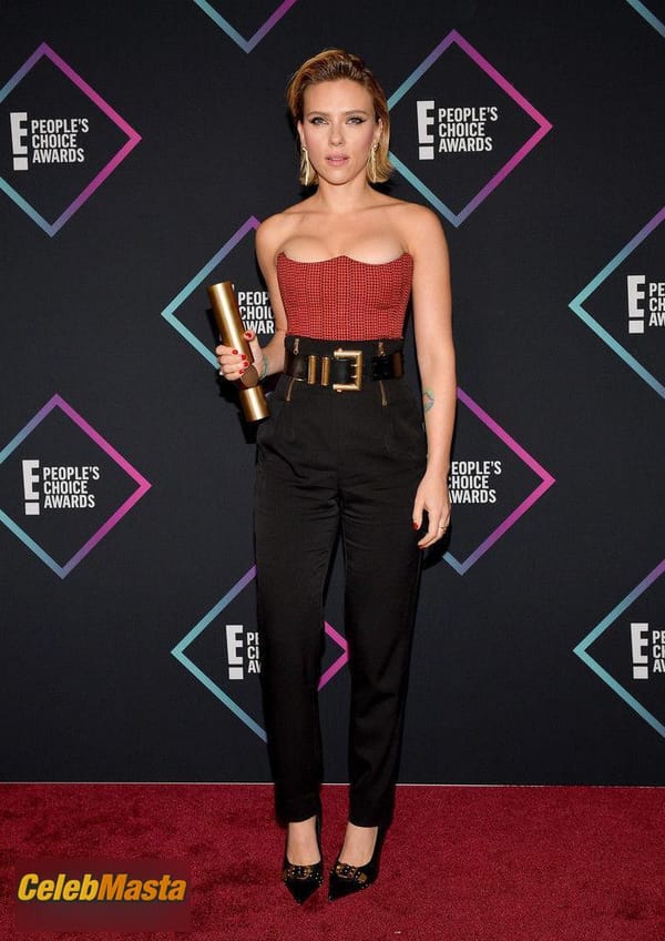 Scarlett Johansson at the Annual People’s Choice Awards Ceremony in Santa Monica photo 47