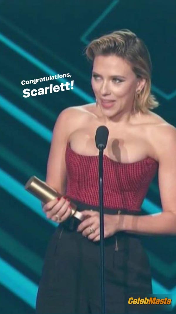 Scarlett Johansson at the Annual People’s Choice Awards Ceremony in Santa Monica photo 48