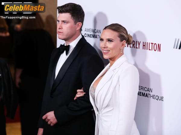Scarlett Johansson Tits at the American Cinematheque Awards, Beverly Hills photo 7