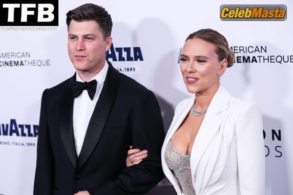 Scarlett Johansson Tits at the American Cinematheque Awards, Beverly Hills photo 11