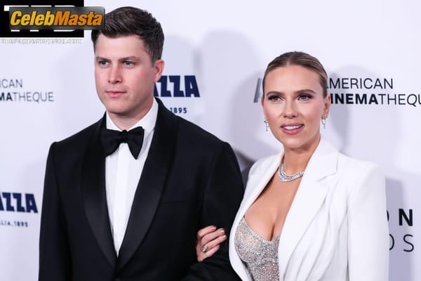 Scarlett Johansson Tits at the American Cinematheque Awards, Beverly Hills photo 17