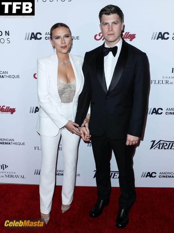 Scarlett Johansson Tits at the American Cinematheque Awards, Beverly Hills photo 25