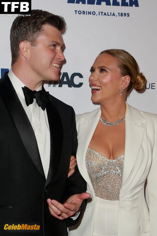 Scarlett Johansson Tits at the American Cinematheque Awards, Beverly Hills photo 58