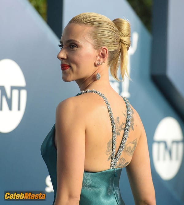 Scarlett Johansson at the 26th Screen Actors Guild Awards at the Los Angeles Shrine Auditorium and Expo Hall photo 54
