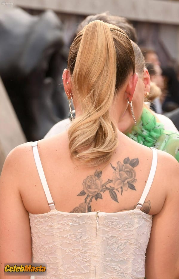 Scarlett Johansson at the Jurassic World Rebirth Premiere, NY photo 16