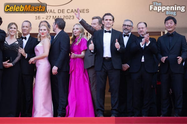 Scarlett Johansson Look at the Cannes Red Carpet photo 5